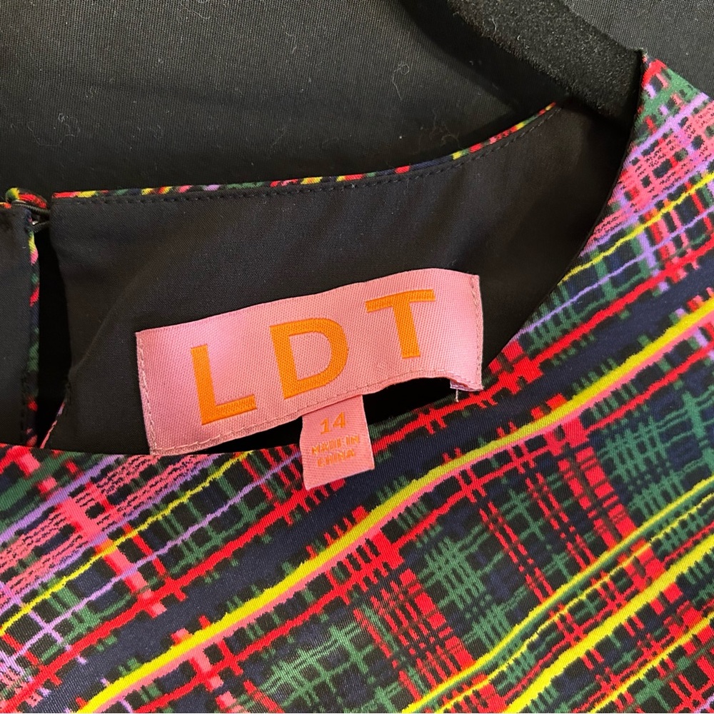NWT LDT Ivonne Plaid Crew Neck 3/4 Puff Sleeve Dress Black - Picture 3 of 9